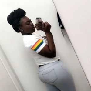 Meet your Posher, Bre